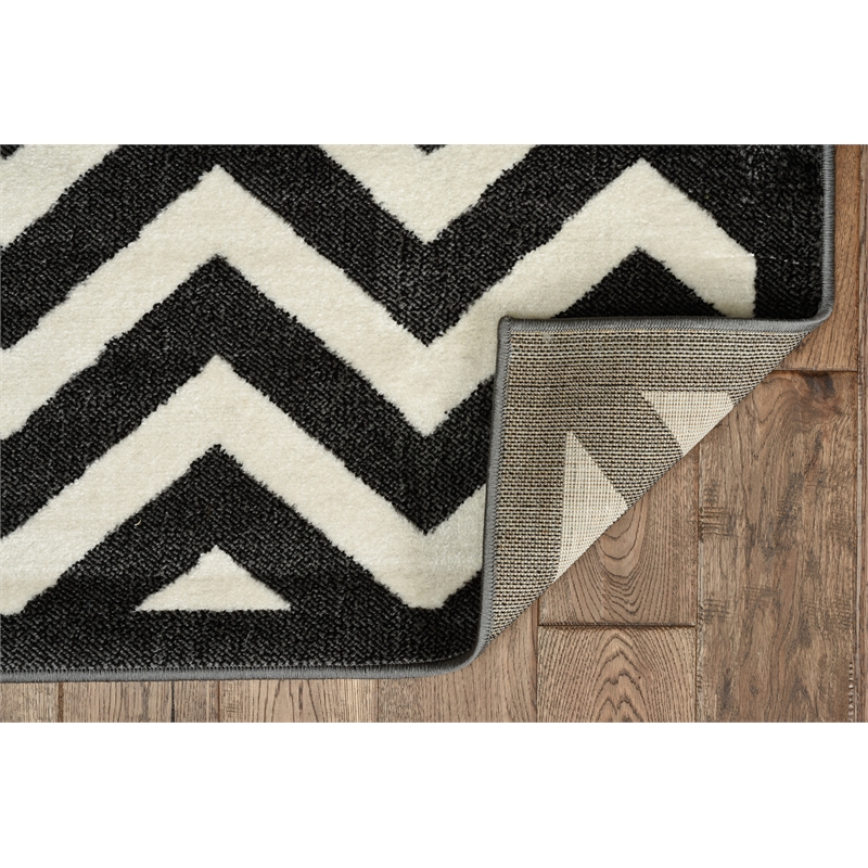 Linon Elegance Chevron Polypropylene 8'x10' Rug in Charcoal and Ivory