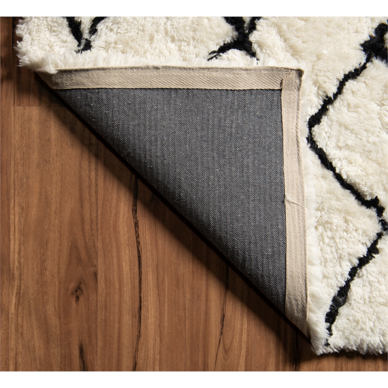 Linon Morocco Sahara Shag Polyester 2'x8' Rug in Ivory and Black