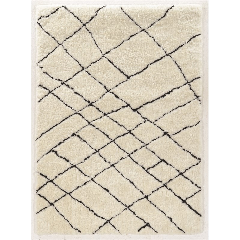 Linon Morocco Sahara Shag Polyester 8'x10' Rug in Ivory and Black