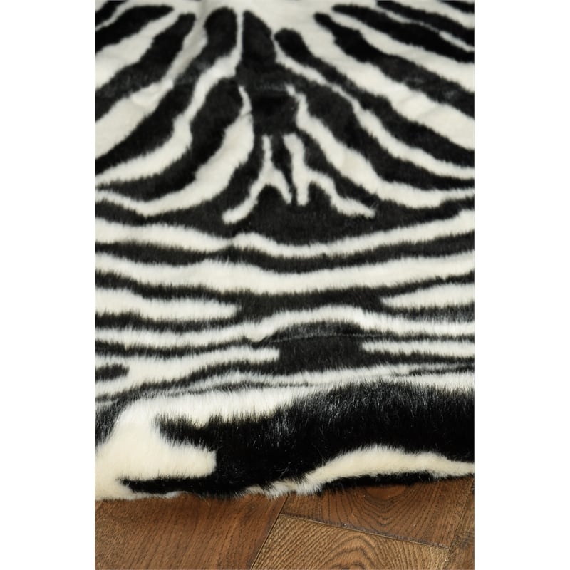 Linon Faux Hide Polyester Mini Zebra Accent Rug in Ivory and Black