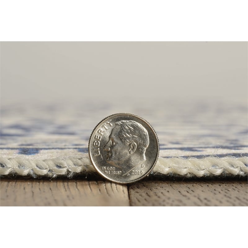 Linon Indoor Outdoor Machine Washable Doria Accent 2'x3' Rug in Smoke Gray