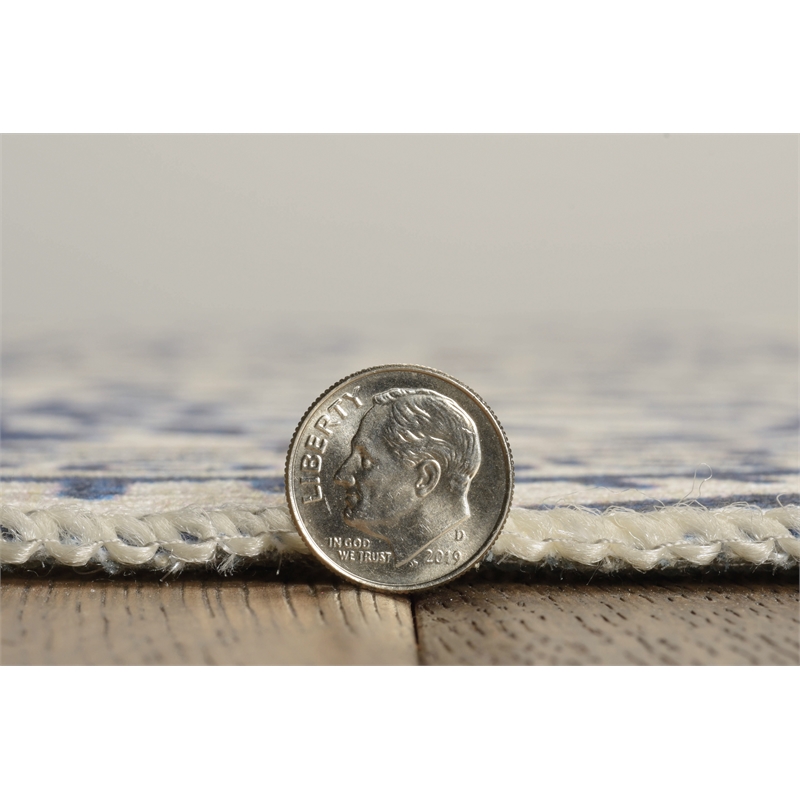 Linon Indoor Outdoor Machine Washable Doria Accent 3'x5' Rug in Smoke Gray