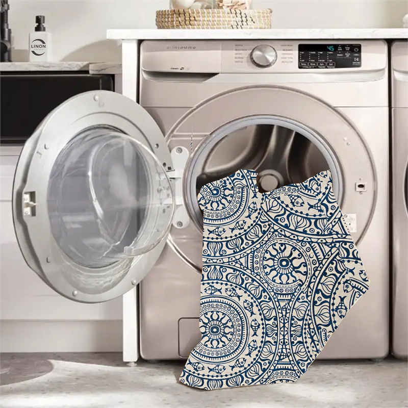 Linon Indoor Outdoor Machine Washable Doria Accent 3'x5' Rug in Smoke Gray