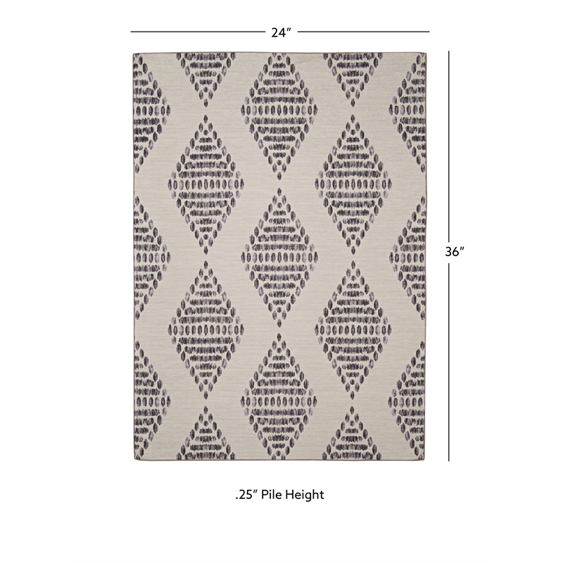 Linon Indoor Outdoor Machine Washable Ezili Accent 2'x3' Rug in Ivory