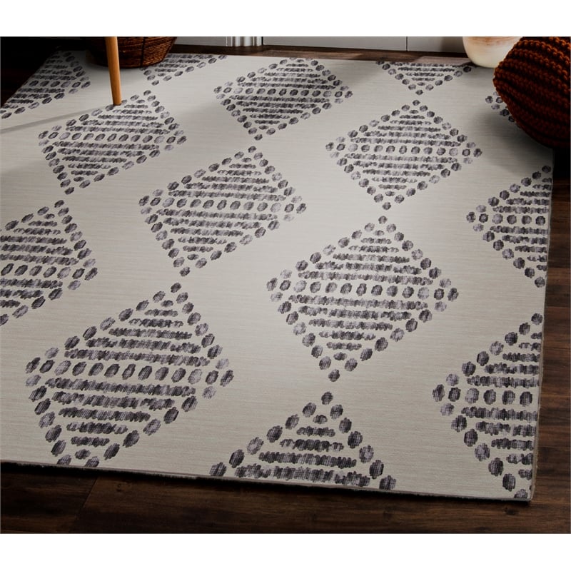 Linon Indoor Outdoor Machine Washable Ezili Area 5'x7' Rug in Ivory and Brown