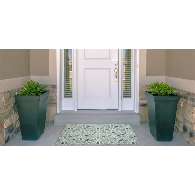 Linon Indoor Outdoor Machine Washable Baffin Polyester Accent 2'x3' Rug in Green