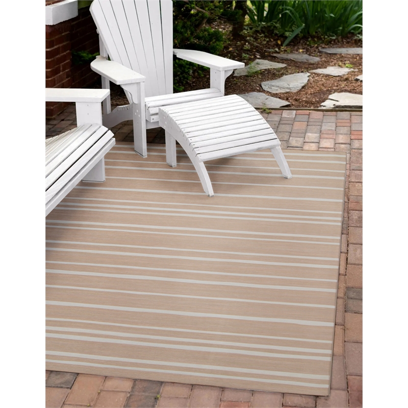 Linon Indoor Outdoor Machine Washable Sydney Area 5'x7' Rug in Tan and Ivory