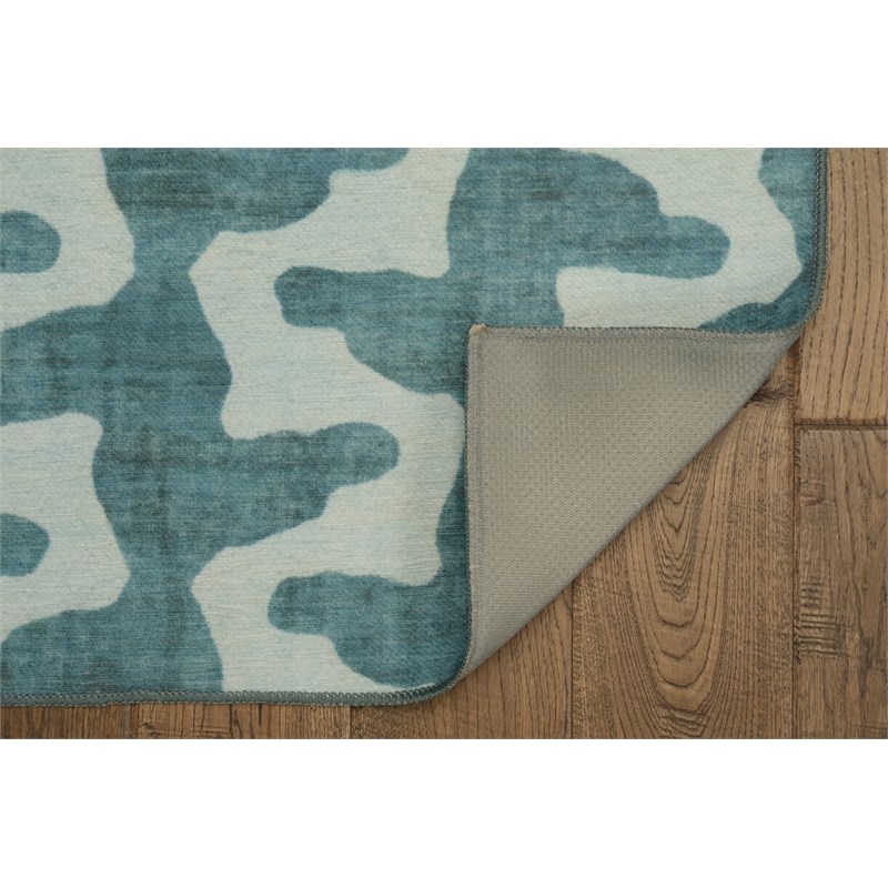Linon Indoor Outdoor Machine Washable Montane Area 5'x7' Rug in Aqua Blue