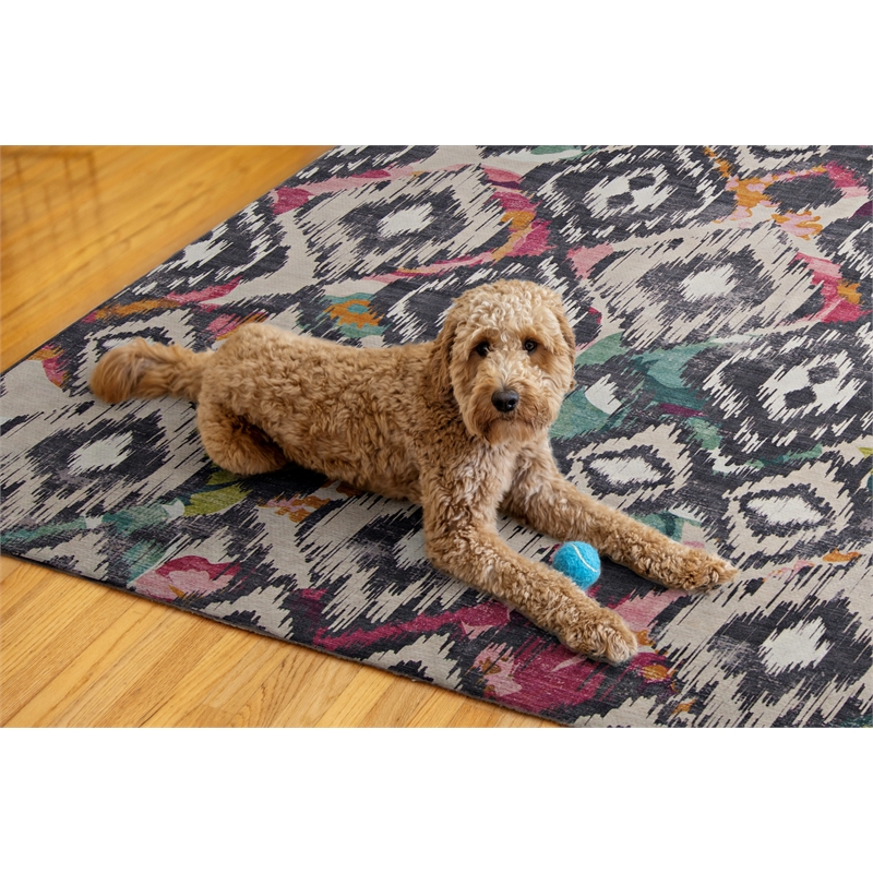 Linon Indoor Outdoor Machine Washable Conch Area 7'x9' Rug in Ivory and Gray