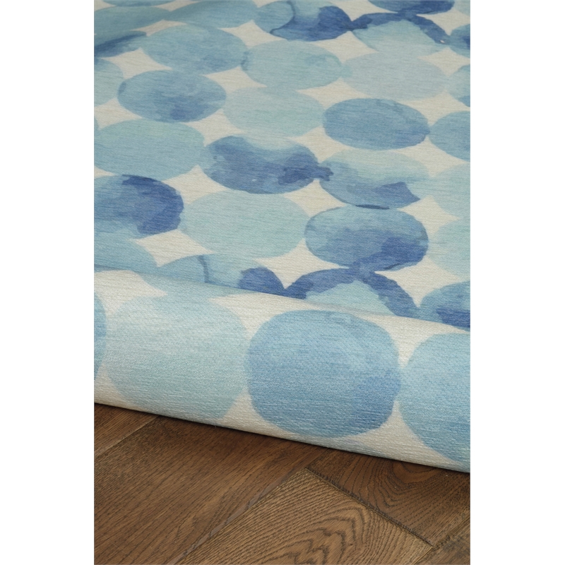 Linon Indoor Outdoor Machine Washable Cayman Area 7'x9' Rug in Blue and Ivory