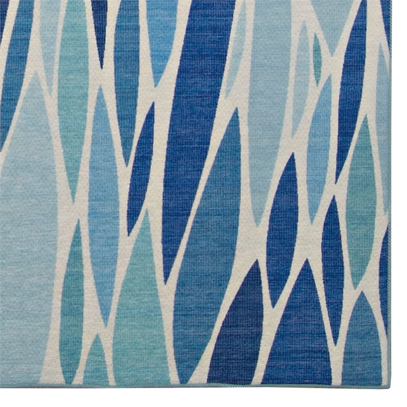 Linon Indoor Outdoor Machine Washable Kai Accent 2'x3' Rug in Blue and Ivory