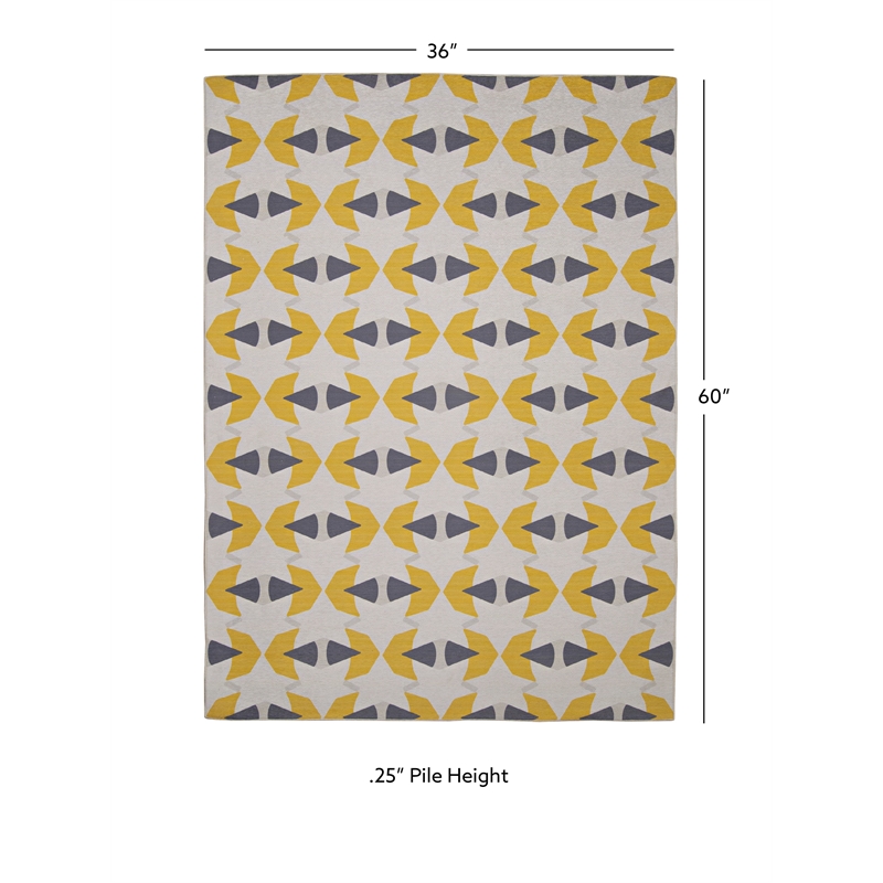 Linon Indoor Outdoor Machine Washable Lucia Polyester Accent 3'x5' Rug in Ivory