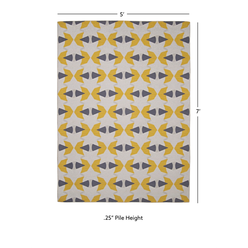 Linon Indoor Outdoor Machine Washable Lucia Area 5'x7' Rug in Ivory and Yellow