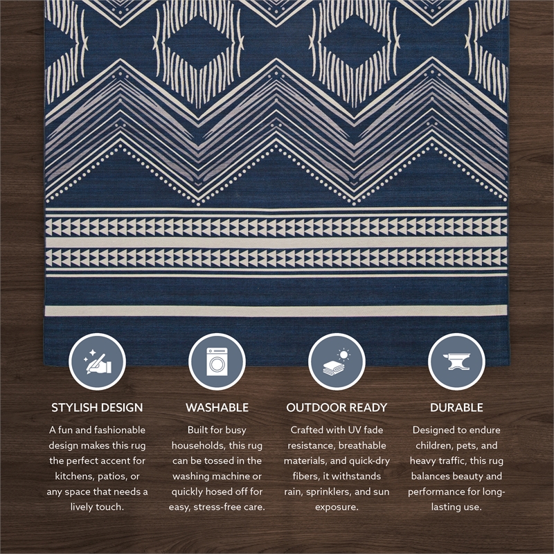 Linon Indoor Outdoor Machine Washable Danton Accent 3'x5' Rug in Navy