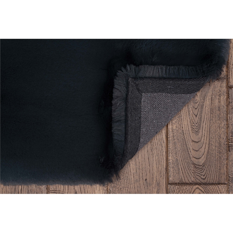 Linon Maven Faux Rabbit Polyester 3'x5' Accent Rug in Charcoal Gray