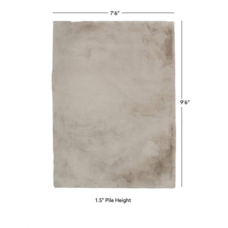 Linon Maven Faux Rabbit Polyester 7'6