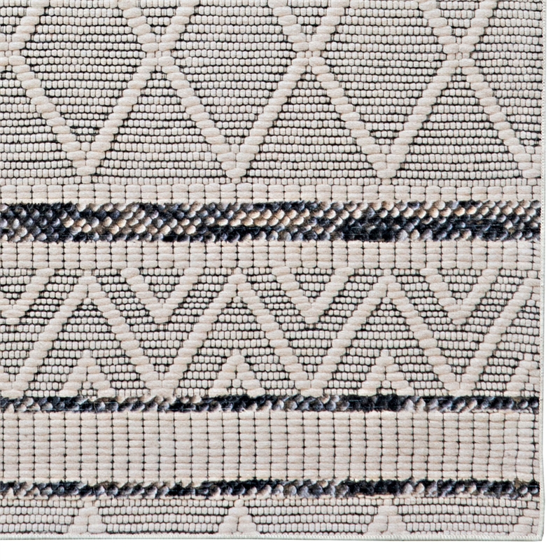 Linon Marion Novi Polyester 2' x 3' Accent Rug in Cream