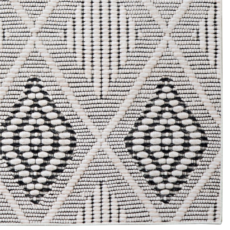 Linon Marion Marko Polyester 3' x 5' Accent Rug in Cream