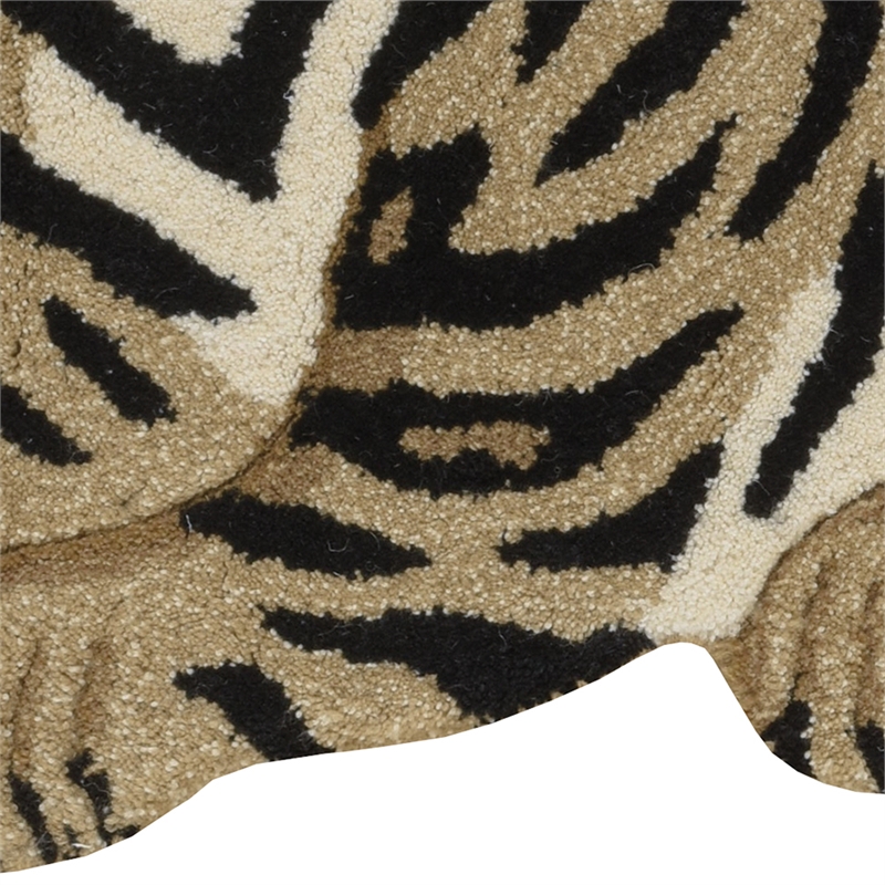 Linon 2' X 3' Jungle Sitting Tiger Shaped Accent Rug in Gold and Black Wool