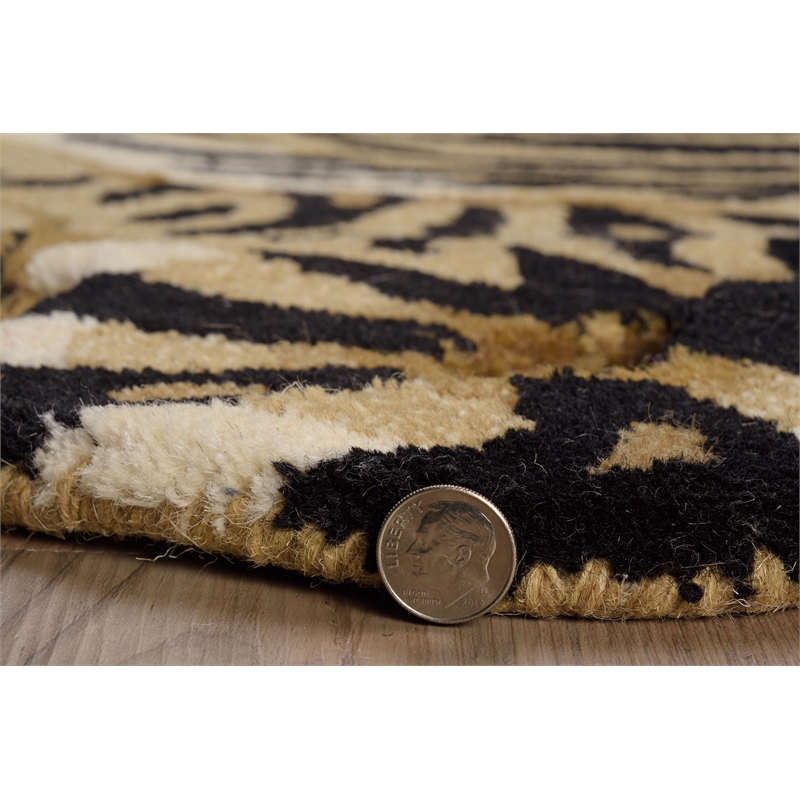 Linon 2' X 3' Jungle Sitting Tiger Shaped Accent Rug in Gold and Black Wool