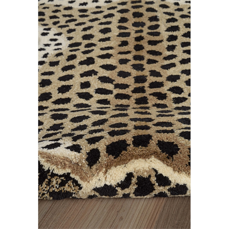 Linon 3' X 5' Jungle Cheetah Shaped Accent Rug in Gold and Black Wool