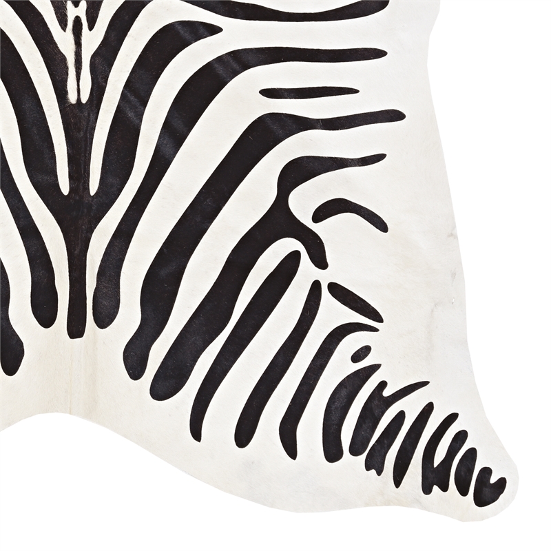 Linon Cowhide Stencil Full Skin in Black