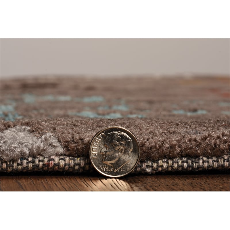 Linon Trio Hialeea Hand Tufted Polyester 5'x7' Rug in Gray