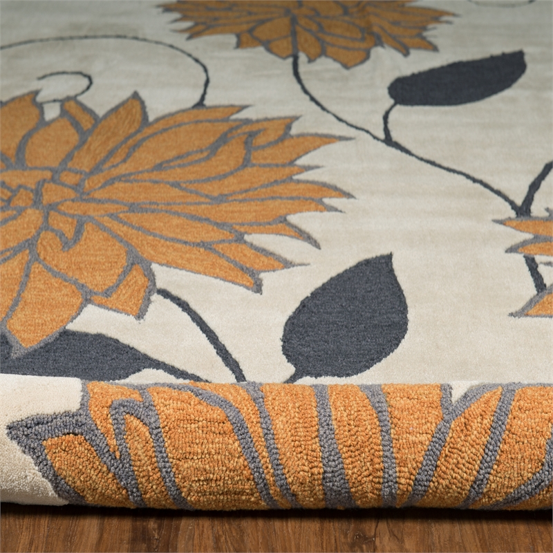 Linon Trio Floral Hand Tufted Polyester 5'x7' Rug in Ivory