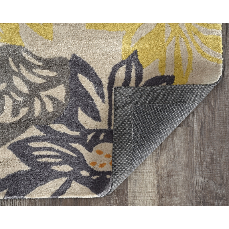 Linon Trio Benton Hand Tufted Polyester 5'x7' Rug in Gray