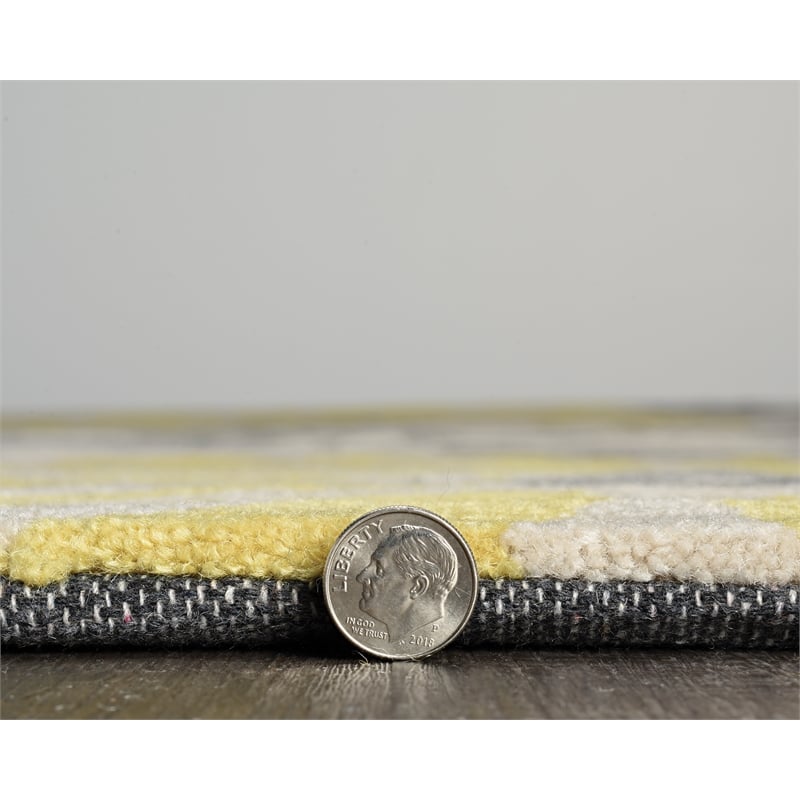 Linon Trio Benton Hand Tufted Polyester 5'x7' Rug in Gray