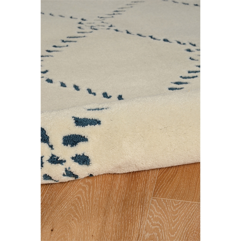 Linon Trio Damask Hand Tufted Polyester 8'x10' Rug in Aqua Blue and Ivory