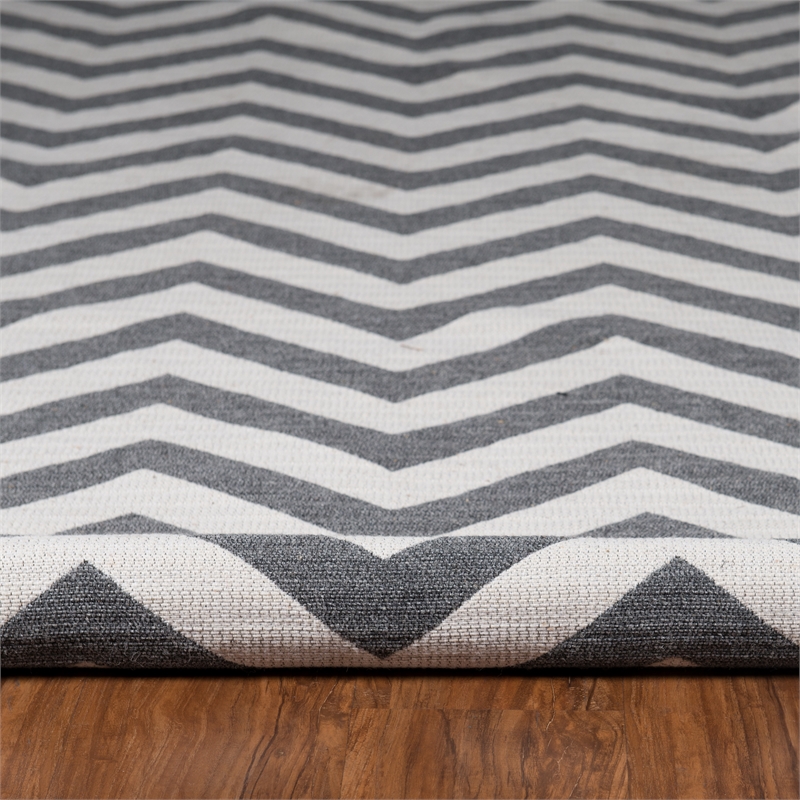 Linon Salonika Chevron Reversible Woven Wool 5'x8' Rug in Gray
