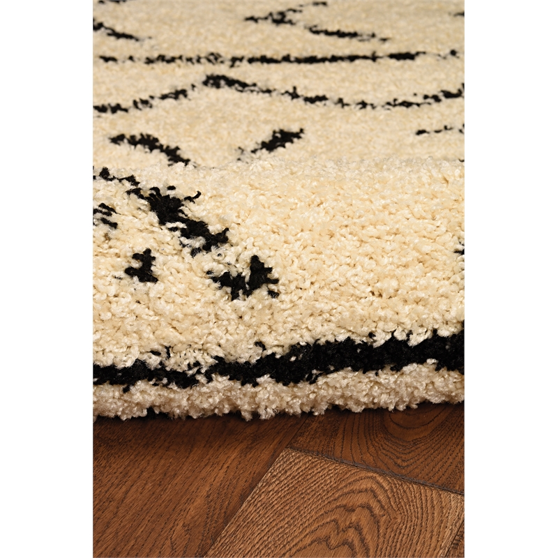 Linon Moroccan Atlas Power Loomed Polypropylene 5'x7' Rug in Ivory