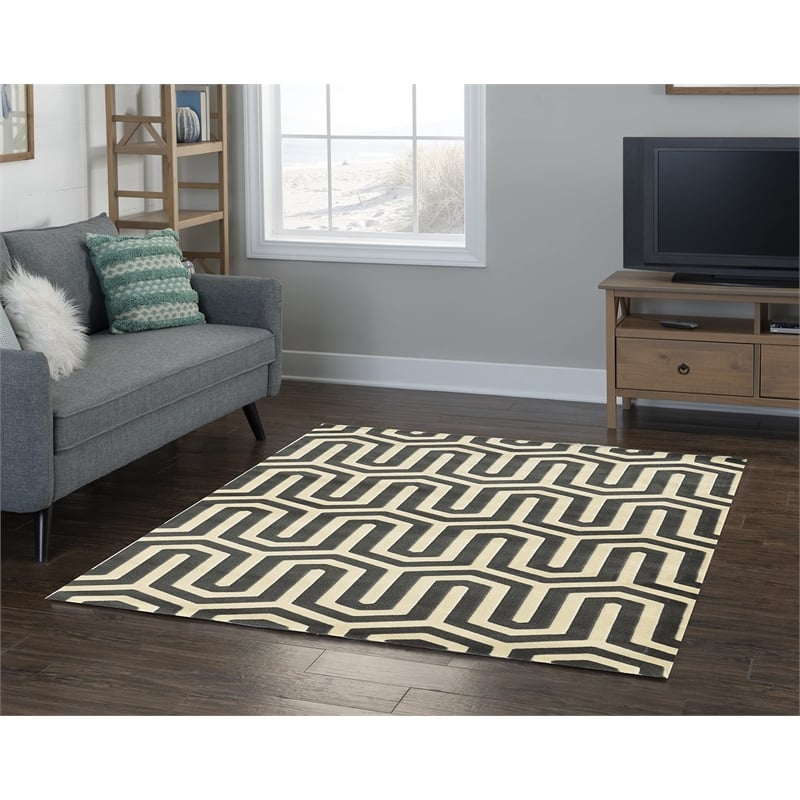 Linon Roma Tangent Power Loomed Polypropylene 5'x7' Rug in Gray