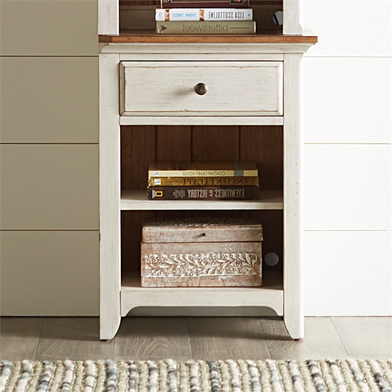 Liberty Furniture Farmhouse Reimagined Entertainment Center with Piers - White
