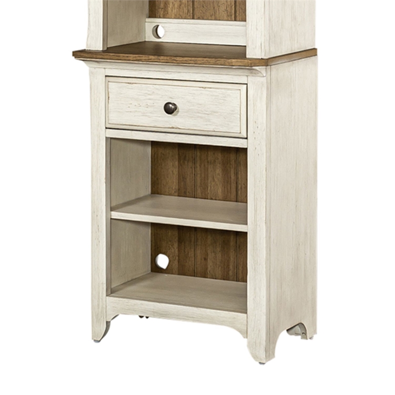 Liberty Furniture Farmhouse Reimagined Entertainment Center with Piers - White