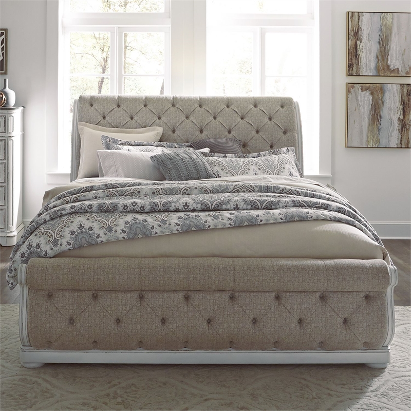 Liberty Furniture Magnolia Manor California King Upholstered Sleigh Bed - White