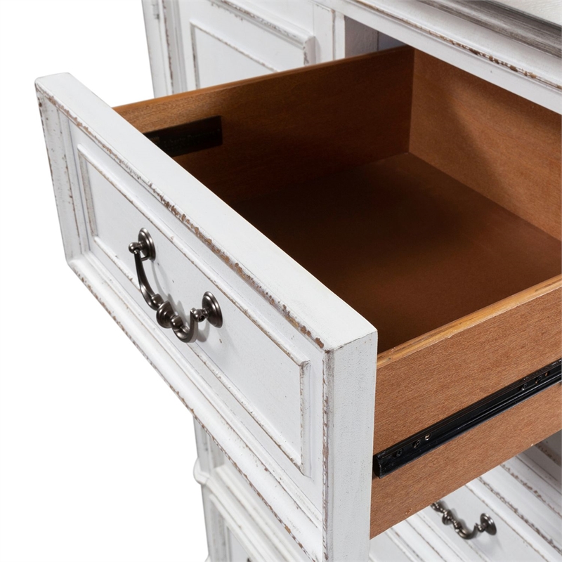 Liberty Furniture Magnolia Manor Master Chest - White