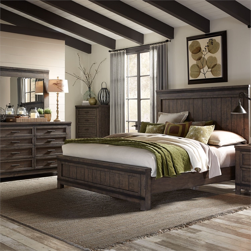 Liberty Furniture Thornwood Hills King Panel Bed Dresser & Mirror Chest
