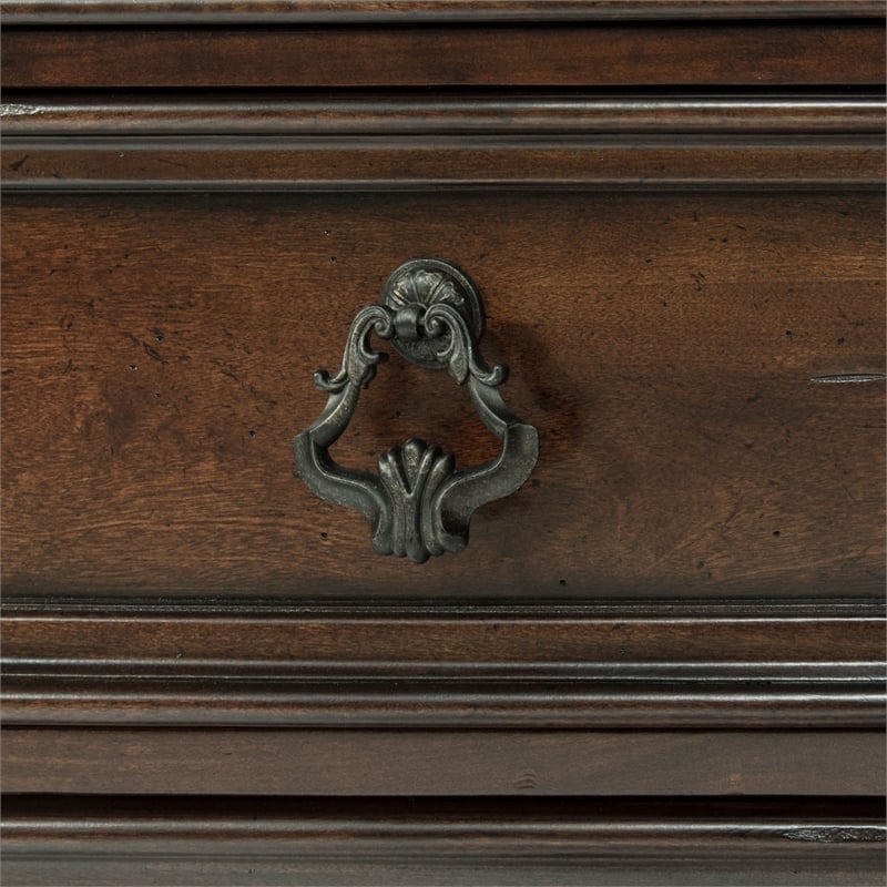 Liberty Furniture Arbor Place California King Sleigh Bed Dresser & Mirror Chest