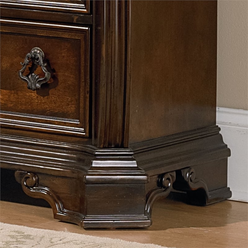 Liberty Furniture Arbor Place California King Sleigh Bed Dresser & Mirror Chest