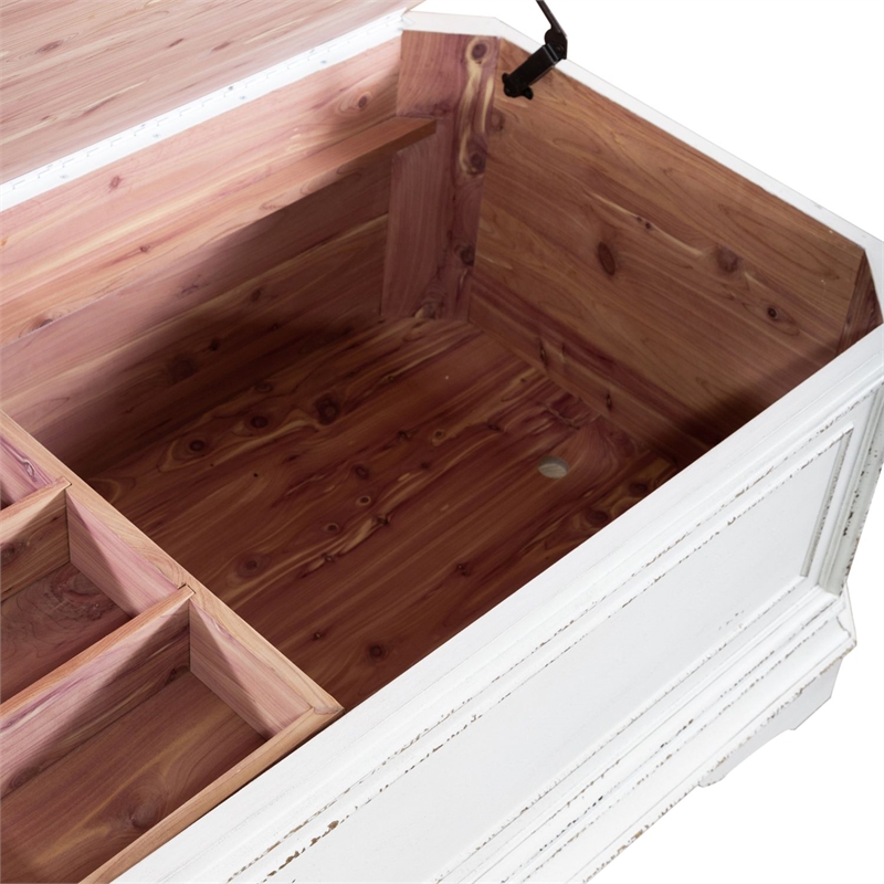 Liberty Furniture Magnolia Manor Storage Trunk - White