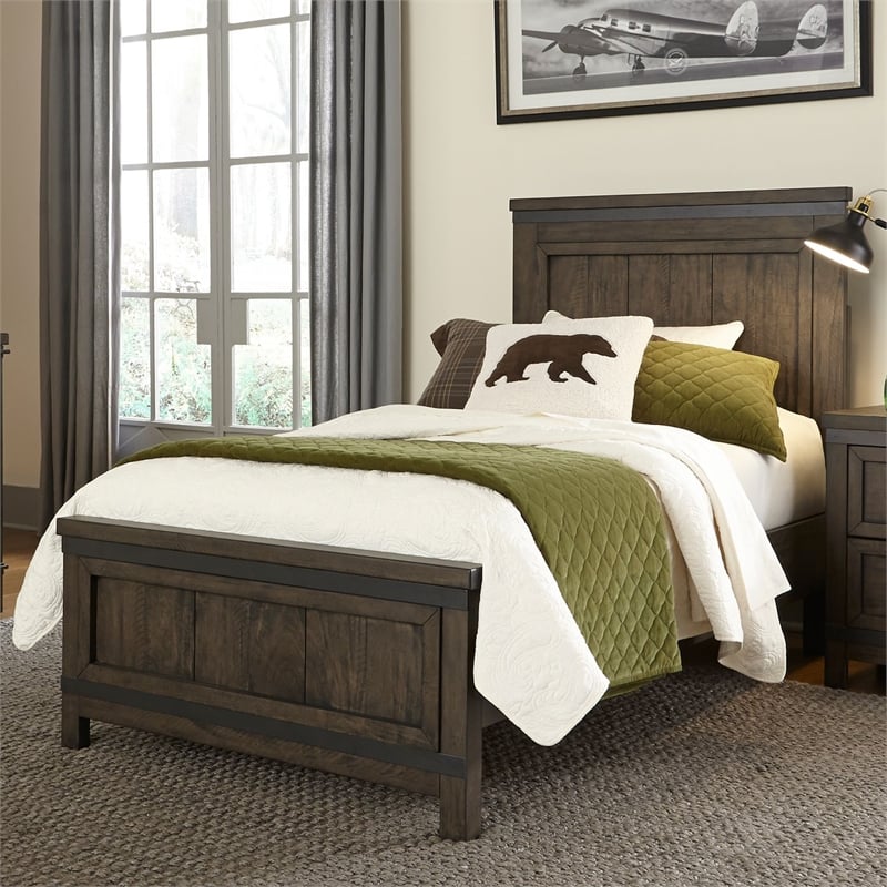 Liberty Furniture Thornwood Hills Full Panel Bed Dresser & Mirror - Brown