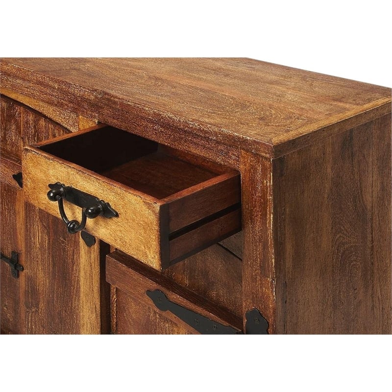Butler Specialty Giddings Rustic Sideboard In Brown