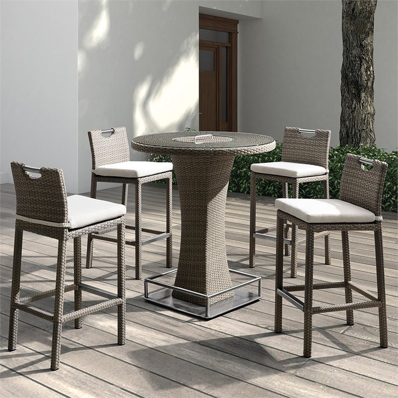 outdoor bar stools