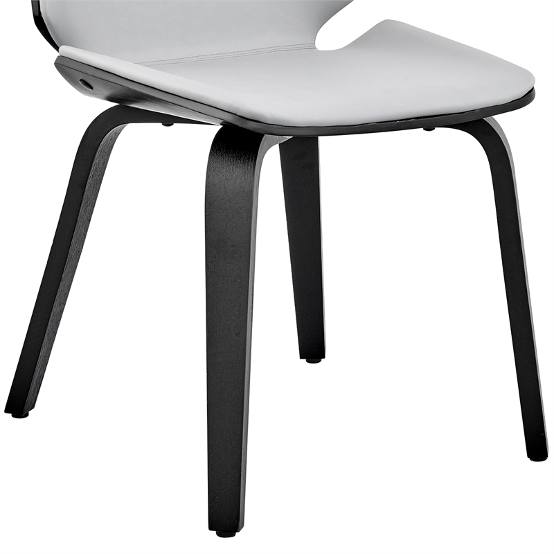 Armen Living Brinley 18