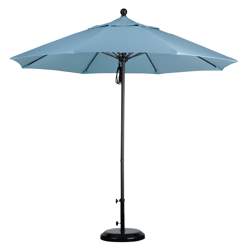 California Umbrella Venture 9' Silver Market Umbrella in Tuscan