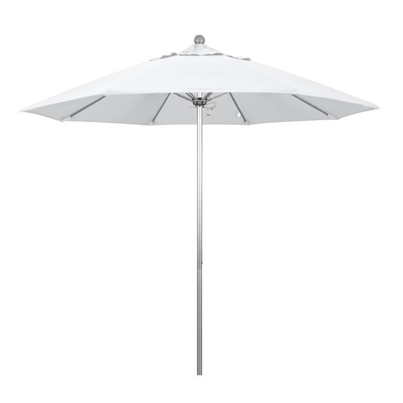 California Umbrella Venture 9' Silver Market Umbrella in Natural