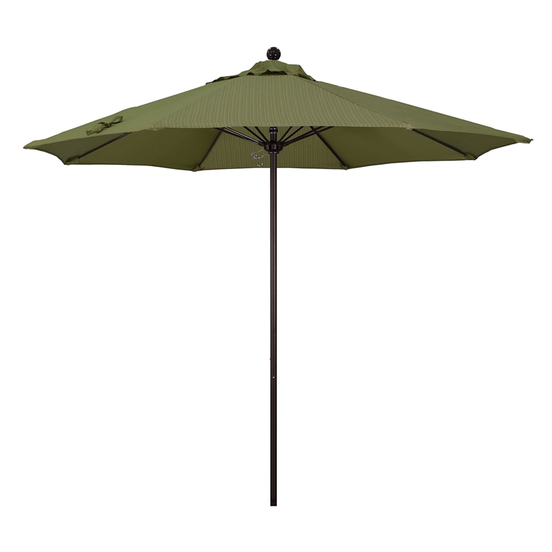 California Umbrella Venture 9' Bronze Market Umbrella in Fern