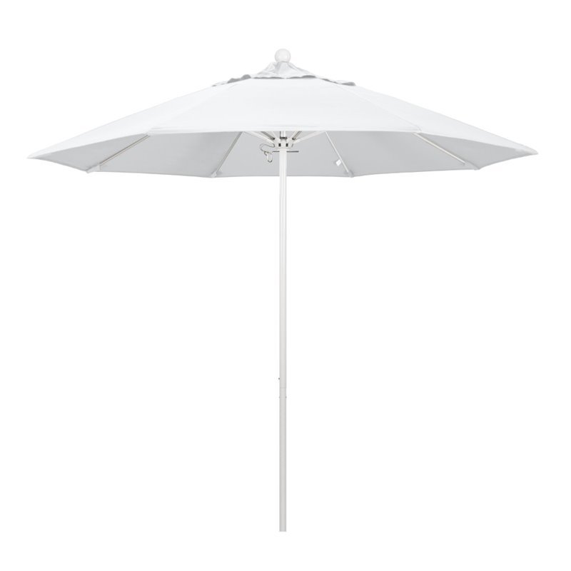 California Umbrella Venture 9' White Market Umbrella in Natural